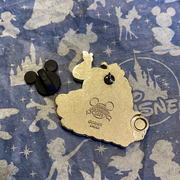 Disney Where Dreams Come True Genie Pin - Picture 2 of 2
